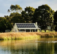 The Lake House Retreat - Tourism Gold Coast