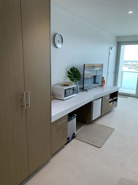 Wallaroo Marina Stayz - Tourism Gold Coast 1