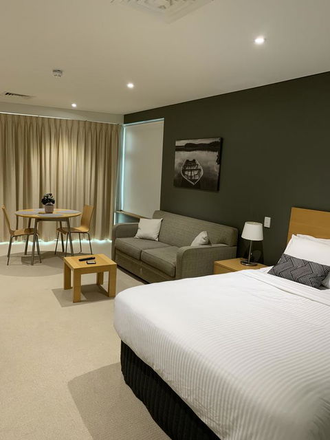 Wallaroo Marina Stayz - Tourism Gold Coast 6