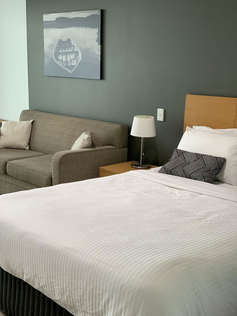 Wallaroo Marina Stayz - Tourism Gold Coast 5