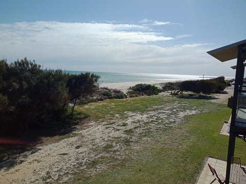 Blissful Beachfront Beachouse - Gold Coast 22