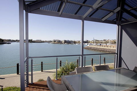 Wallaroo Marina Apartments - Tourism Gold Coast 8
