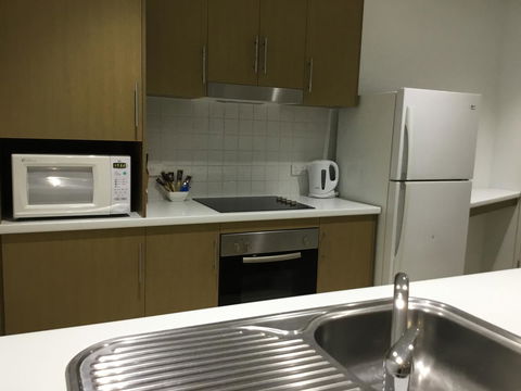 Wallaroo Marina Waterfront Luxe Apartment - Tourism Gold Coast 10