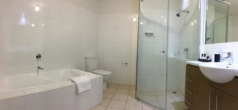 Wallaroo Marina Waterfront Luxe Apartment - Tourism Gold Coast 17