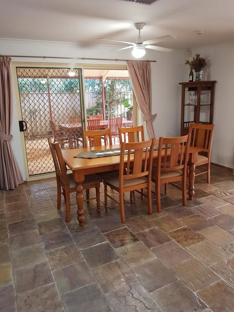 Frog Song At Willunga - Gold Coast 9