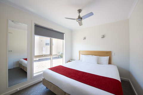 The Retreat West Beach Parks - Gold Coast 17