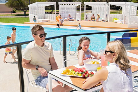 The Retreat West Beach Parks - Gold Coast 3