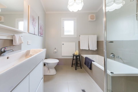 McLaren Vale Getaway - Tourism Gold Coast 7