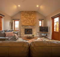 Lucy's Cottage - Tourism Gold Coast