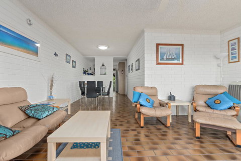 Sun & Surf Aldinga Beach Apartment - Tourism Gold Coast 4