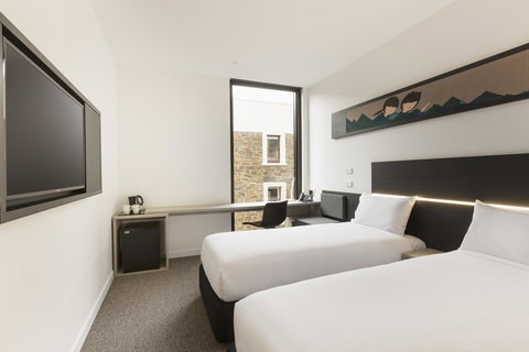 Ibis Adelaide - Gold Coast 7