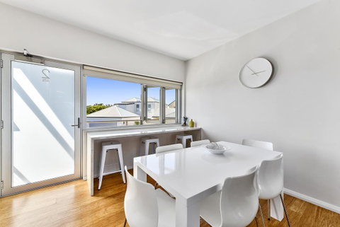 Aloha Waterfront Properties - Tourism Gold Coast 24