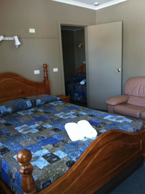 Ardeanal Motel - Tourism Gold Coast 12