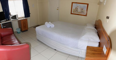 Ardeanal Motel - Tourism Gold Coast 8