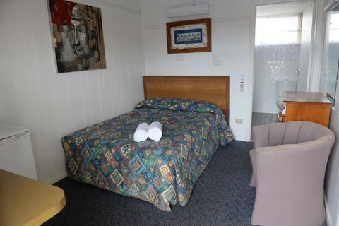 Ardeanal Motel - Tourism Gold Coast 23