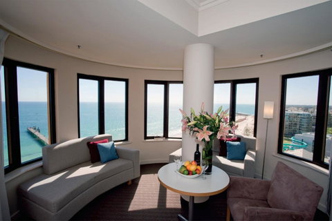 Stamford Grand Adelaide - Tourism Gold Coast 9