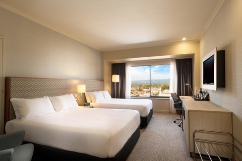 Stamford Grand Adelaide - Tourism Gold Coast 6