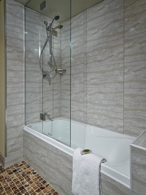 Stamford Grand Adelaide - Tourism Gold Coast 13