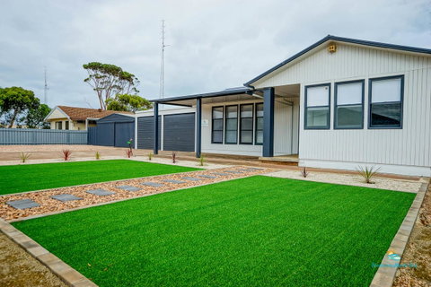 Breakaway Moonta Bay - Tourism Gold Coast 2