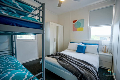 Breakaway Moonta Bay - Tourism Gold Coast 7
