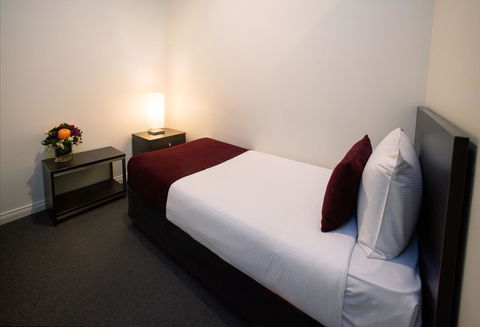 Franklin Apartments - Tourism Gold Coast 14