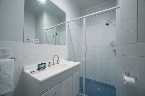 Franklin Apartments - Tourism Gold Coast 13