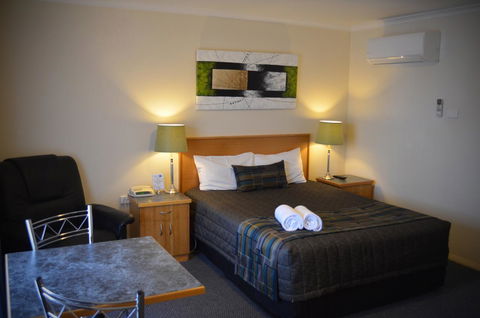 Arkana Motor Inn & Terrace Apartments - Tourism Gold Coast 0