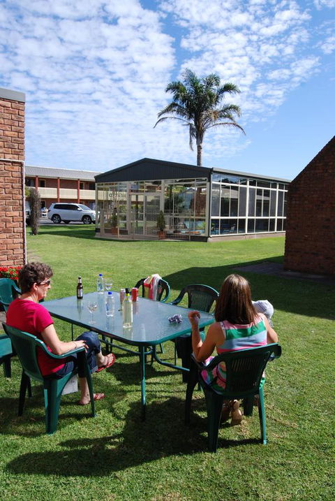 Arkana Motor Inn & Terrace Apartments - Tourism Gold Coast 12