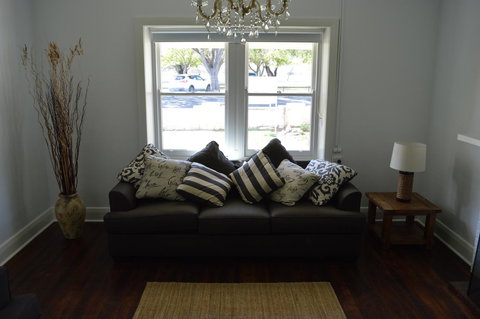 Two Cow Cottage Bed & Breakfast - Gold Coast 14