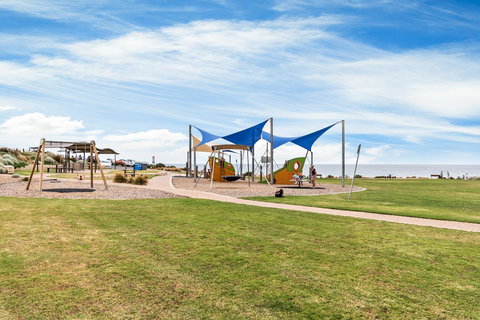 Maslin Beach Getaway - Tourism Gold Coast 18