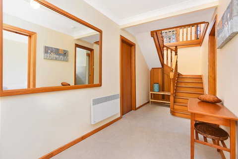 Port Of Call - Port Willunga - C21 SouthCoast Holidays - Tourism Gold Coast 17