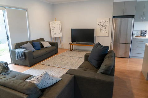 Gawler Townhouse 3 Bedroom - Tourism Gold Coast 16