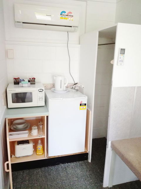 Arcadia Motel - Tourism Gold Coast 29