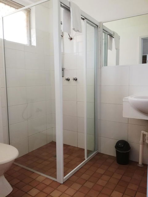 Arcadia Motel - Tourism Gold Coast 10