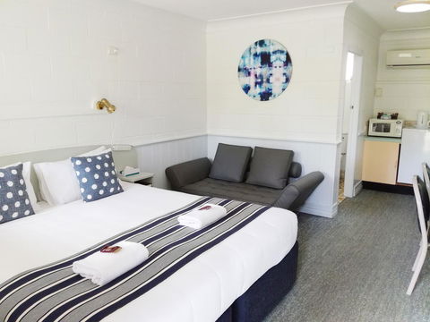 Arcadia Motel - Tourism Gold Coast 28