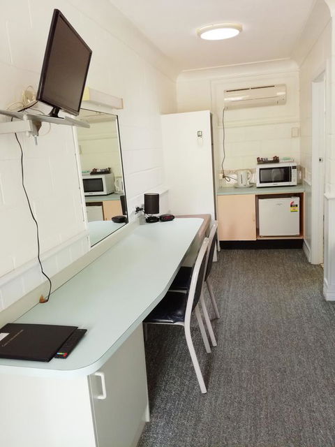 Arcadia Motel - Tourism Gold Coast 26