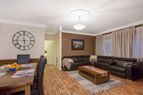 Hahndorf House B&B - Tourism Gold Coast 1