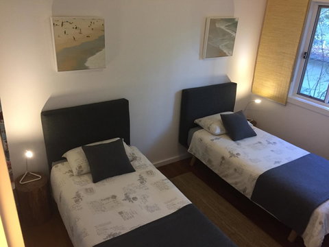 Smiths Lake House - Tourism Gold Coast 17