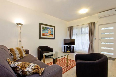 Atlantic West Beach Apartments - Gold Coast 1