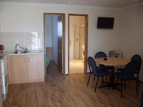 Jacko's Holiday Cabins - Tourism Gold Coast 3
