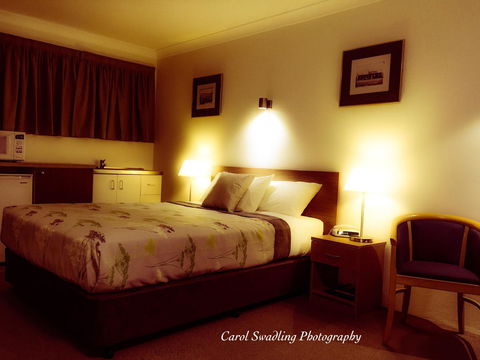 Ten Dollar Town Motel - Tourism Gold Coast 4