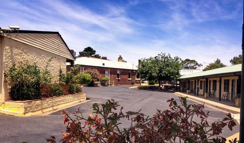 Ten Dollar Town Motel - Tourism Gold Coast 21