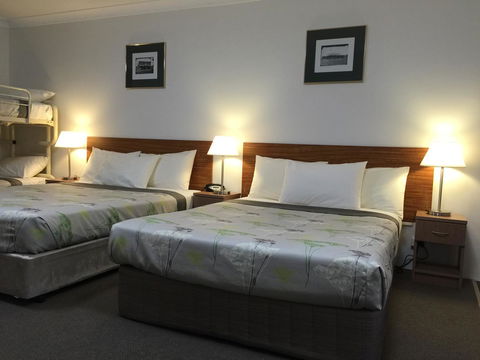 Ten Dollar Town Motel - Tourism Gold Coast 7