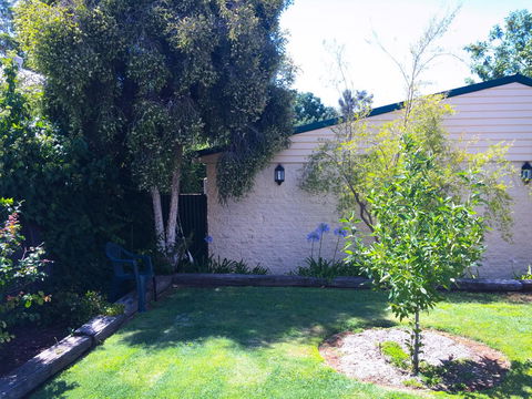 Ten Dollar Town Motel - Tourism Gold Coast 22