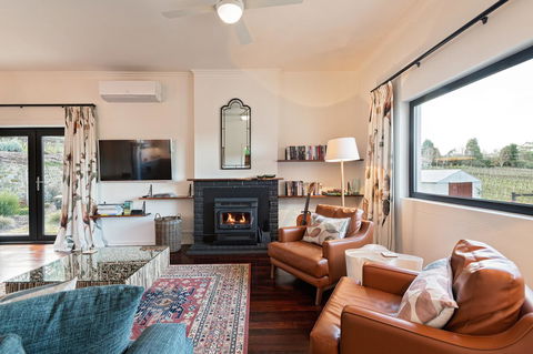 Esto House - Gold Coast 9