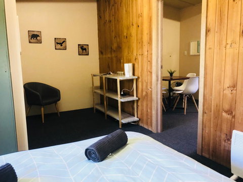 Longwood Retreat - Tourism Gold Coast 12