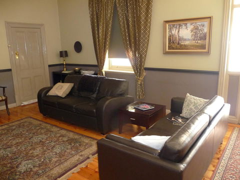 Country Bakehouse Accommodation - Tourism Gold Coast 4