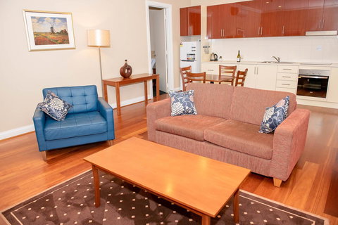 Whyalla Playford Apartments - Tourism Gold Coast 6