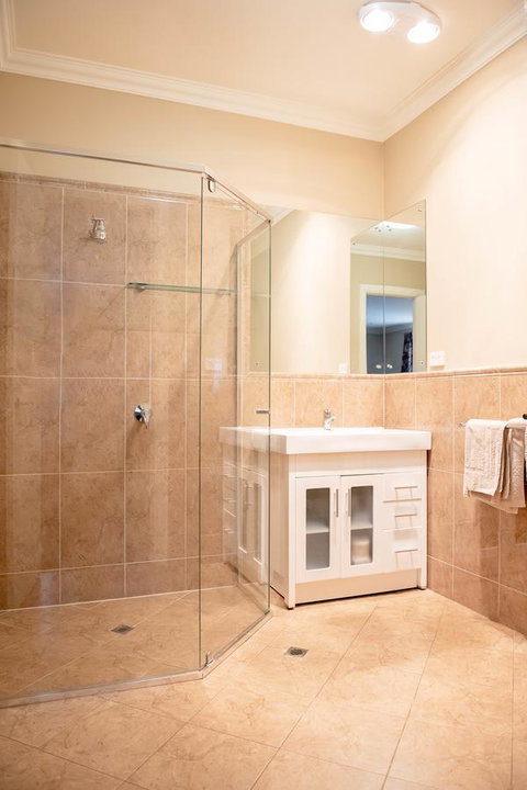 Whyalla Playford Apartments - Tourism Gold Coast 4