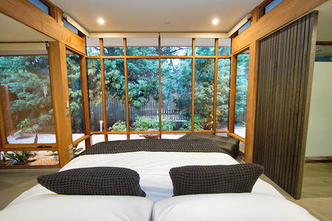 Sticky Rice Villas - Gold Coast 6